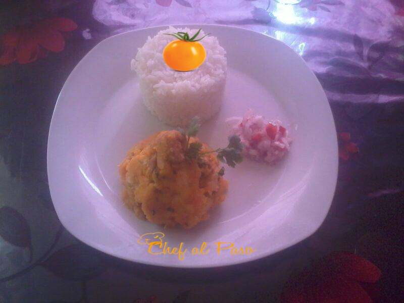 arroz con majado de yuca y salsa criolla 2